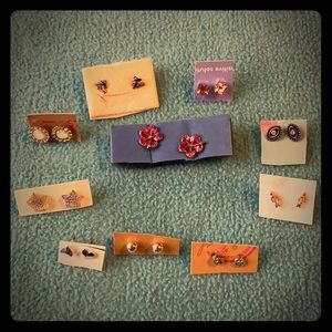 Ten pairs of earrings